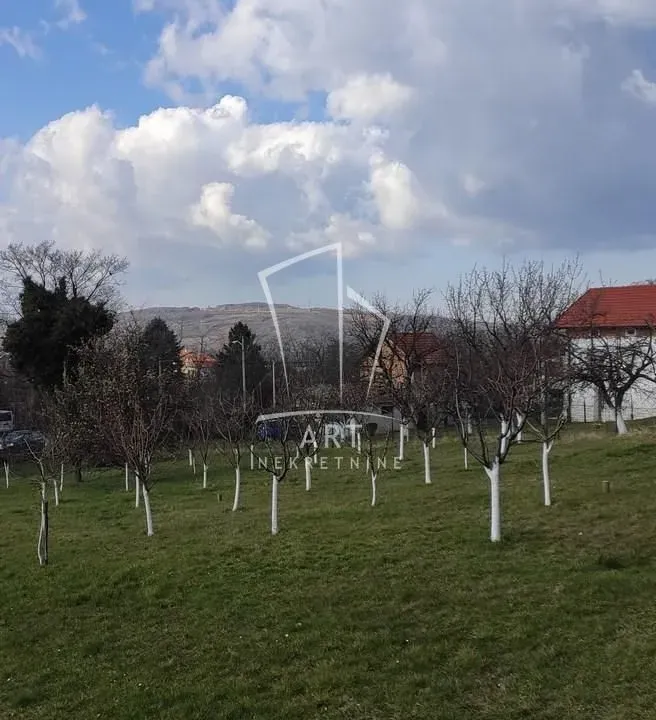 Sale, land lot, 700m², Voždovac Sve Podlokacije, Beograd