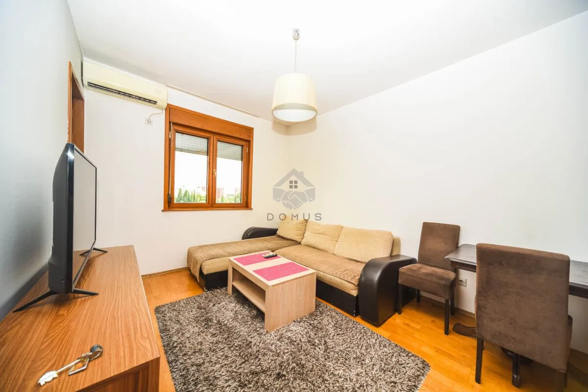 Rent, one bedroom apartment, 40m², Pobrežje, Podgorica