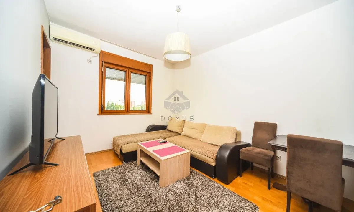 Rent, one bedroom apartment, 40m², Pobrežje, Podgorica