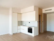 Sale, studio apartment, 62m², Porto Montenegro, Tivat - image 4