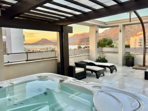 Prodaja, trosoban stan, 154m², Bar, Crna Gora - image 1