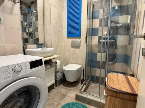 Rent, one bedroom apartment, 60m², Blok 5, Podgorica - image 8