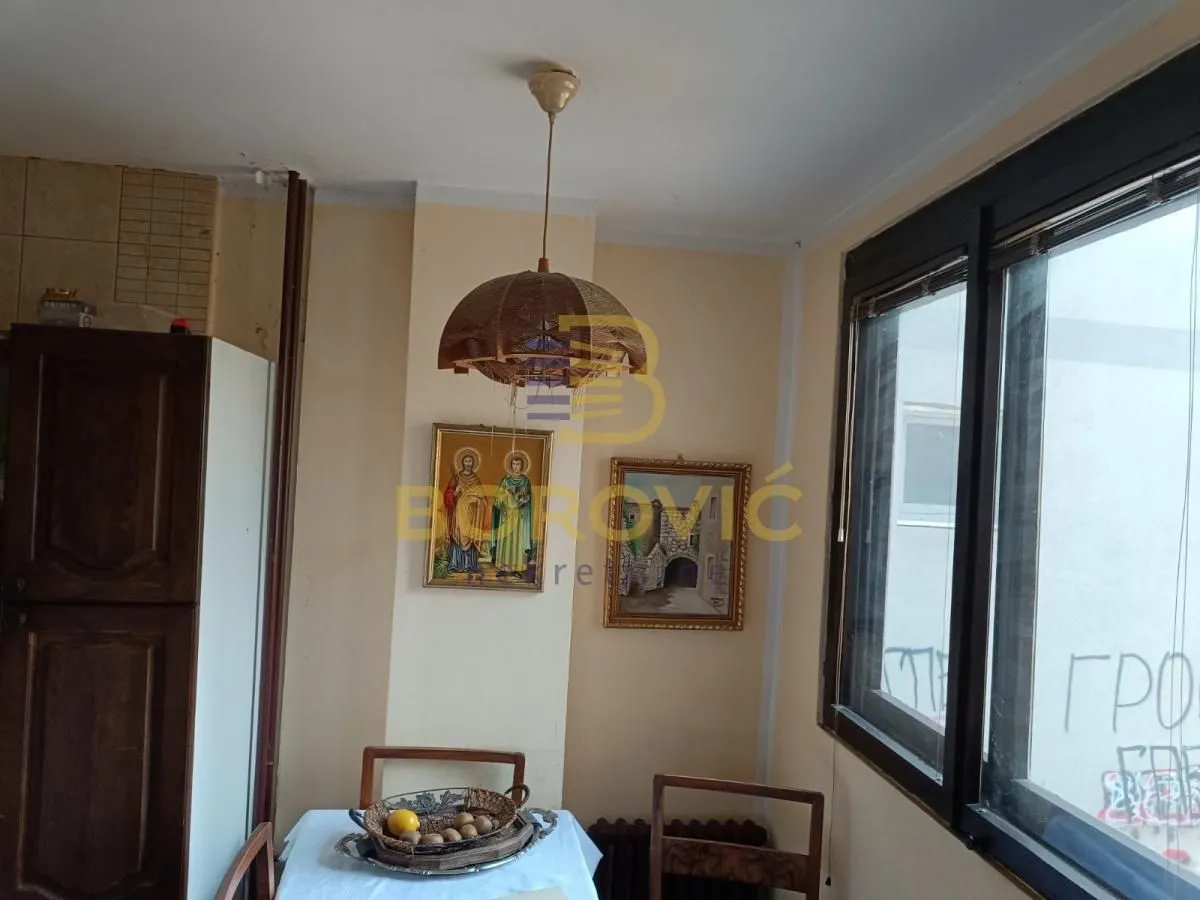 Prodaja, trosoban stan, 74m², Labudovo Brdo, Beograd