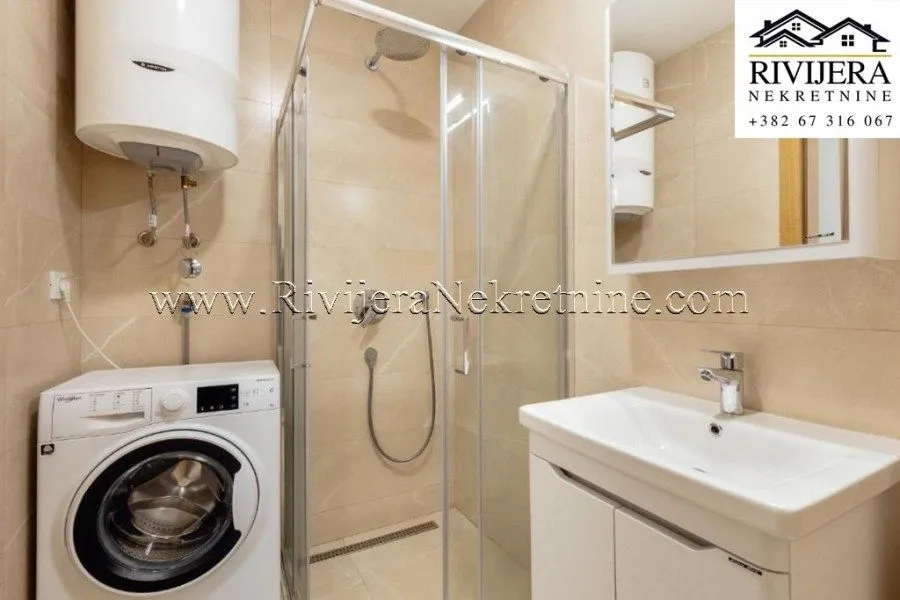 Prodaja, dvosoban stan, 87m², Baošići, Herceg Novi