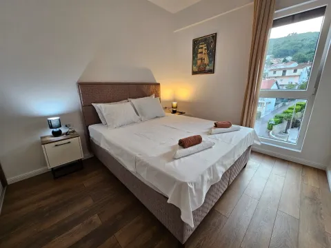 Izdavanje, dvosoban stan, 58m², Bijela, Herceg Novi - image 18