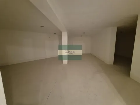 Izdavanje, poslovni prostor, 122m², Centar, Ćuprija - image 7