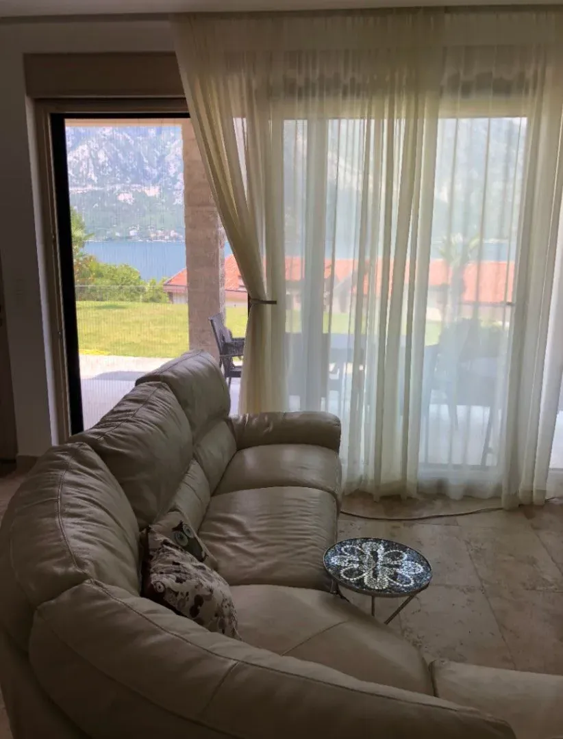 Sale, two bedroom apartment, 67m², Kostanjica, Kotor