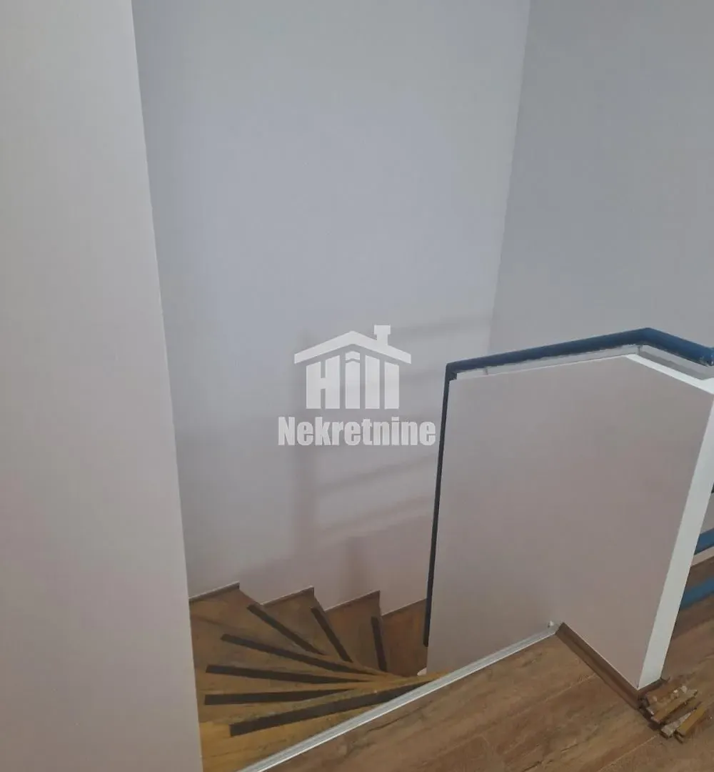 Prodaja, trosoban stan, 82m², Banjica, Voždovac Sve Podlokacije