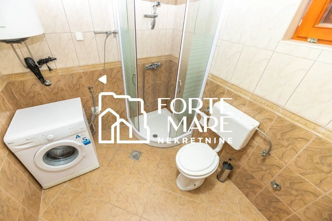Prodaja, jednosoban stan, 46m², Baošići, Herceg Novi
