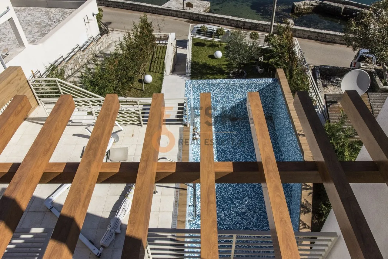 Prodaja, kuća, 586m², Kotor, Crna Gora