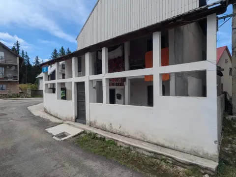 Sale, two bedroom apartment, 68m², Centar, Žabljak - image 12