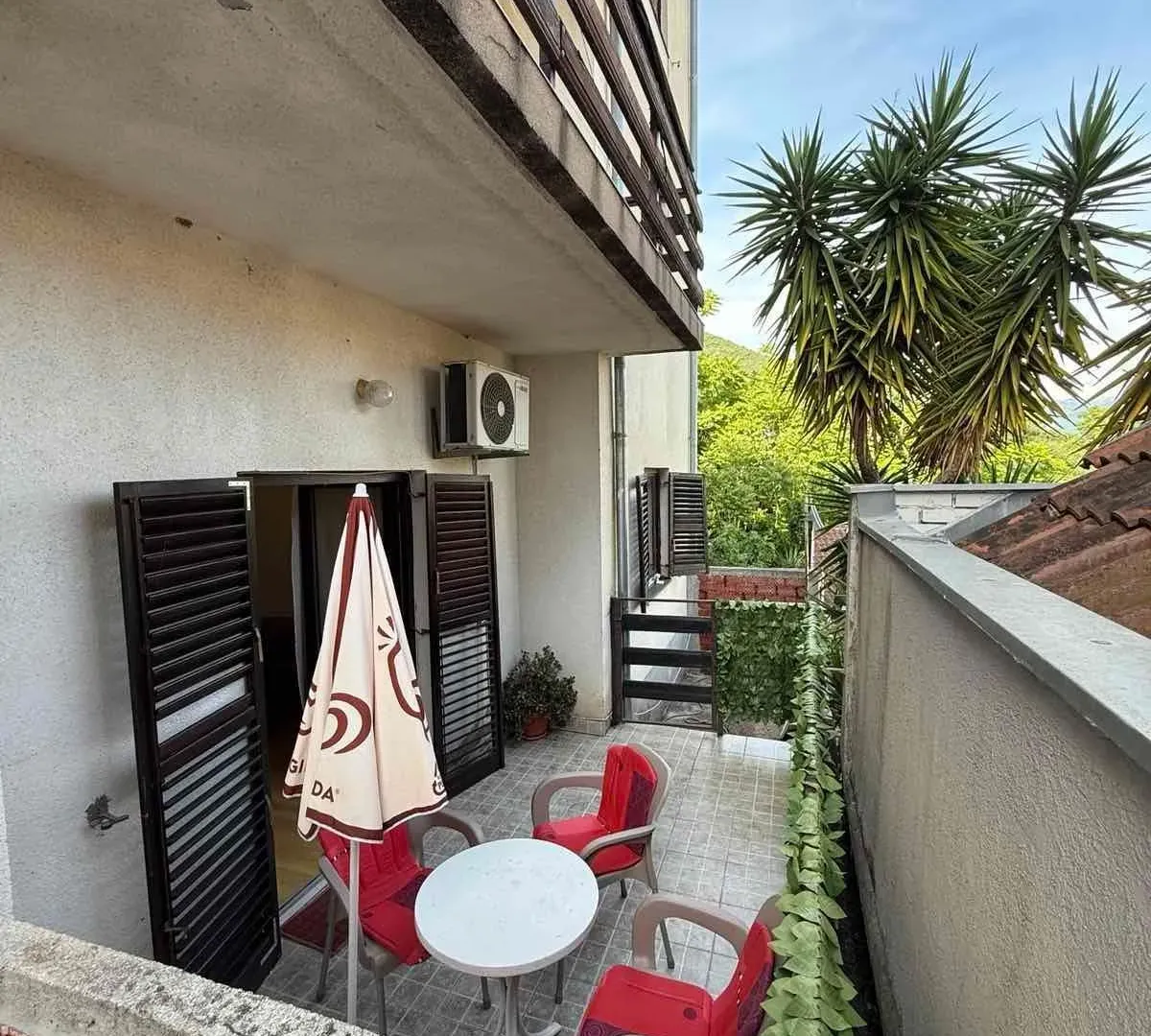 Prodaja, dvosoban stan, 47m², Baošići, Herceg Novi