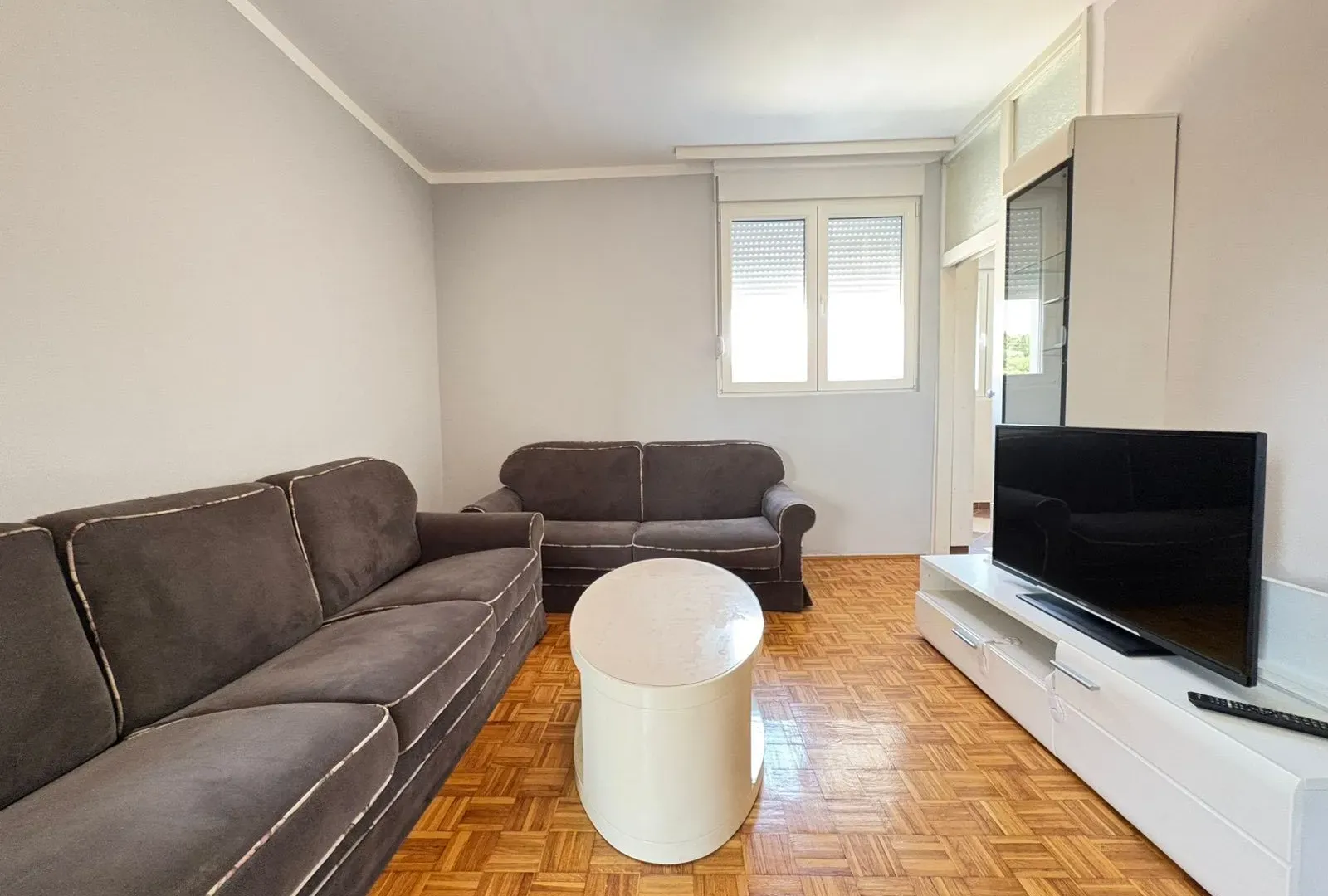 Izdavanje, jednosoban stan, 52m², Preko Morače, Podgorica