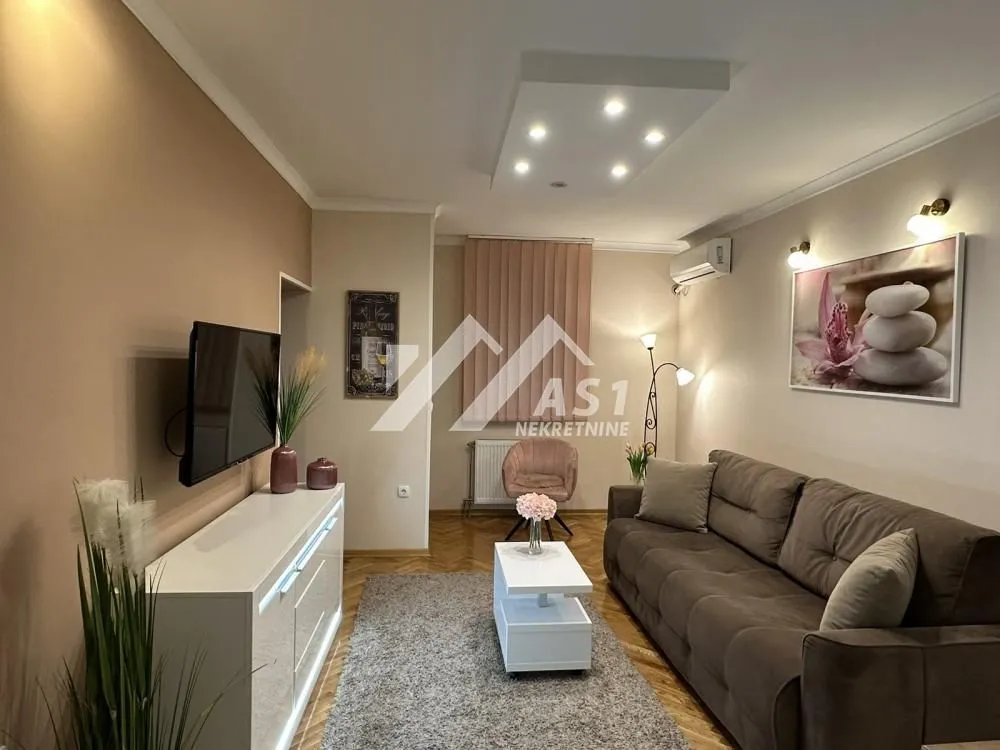 Izdavanje, dvosoban stan, 42m², Novi Sad Sve Podlokacije, Novi Sad