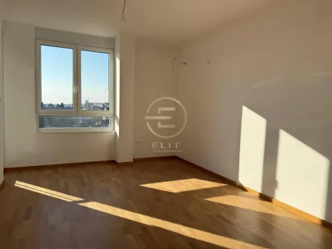 Prodaja, trosoban stan, 62m², Bulevar patrijarha Pavla, Novi Sad Sve Podlokacije - image 11