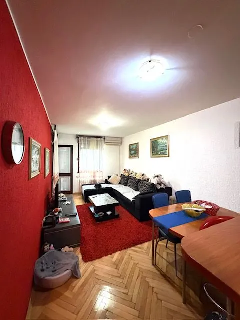 Prodaja, jednosoban stan, 44m², Stari Aerodrom, Podgorica