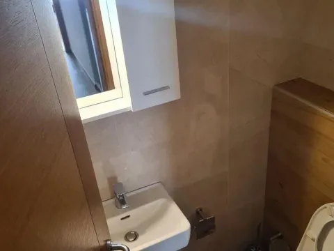 Rent, two bedroom apartment, 60m², Dalmatinska ulica, Podgorica - image 8