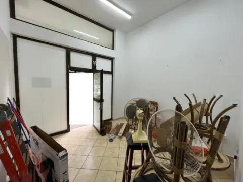 Rent, office space, 35m², Makedonsko naselje, Bar