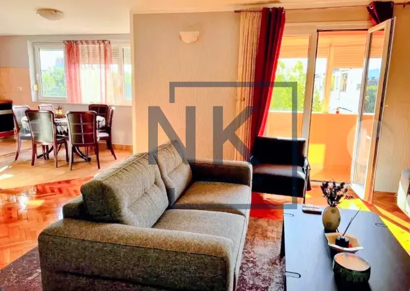 Prodaja, trosoban stan, 101m², Centar, Podgorica