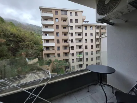 Izdavanje, dvosoban stan, 55m², Bečići, Budva - image 17