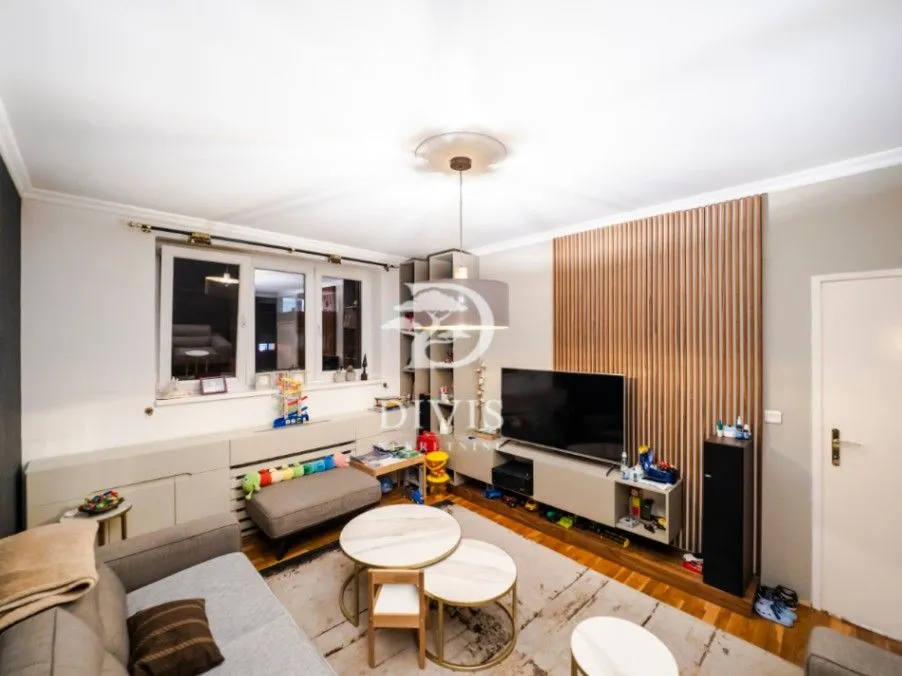 Sale, four bedroom apartment, 89m², Neimar, Vračar Sve Podlokacije