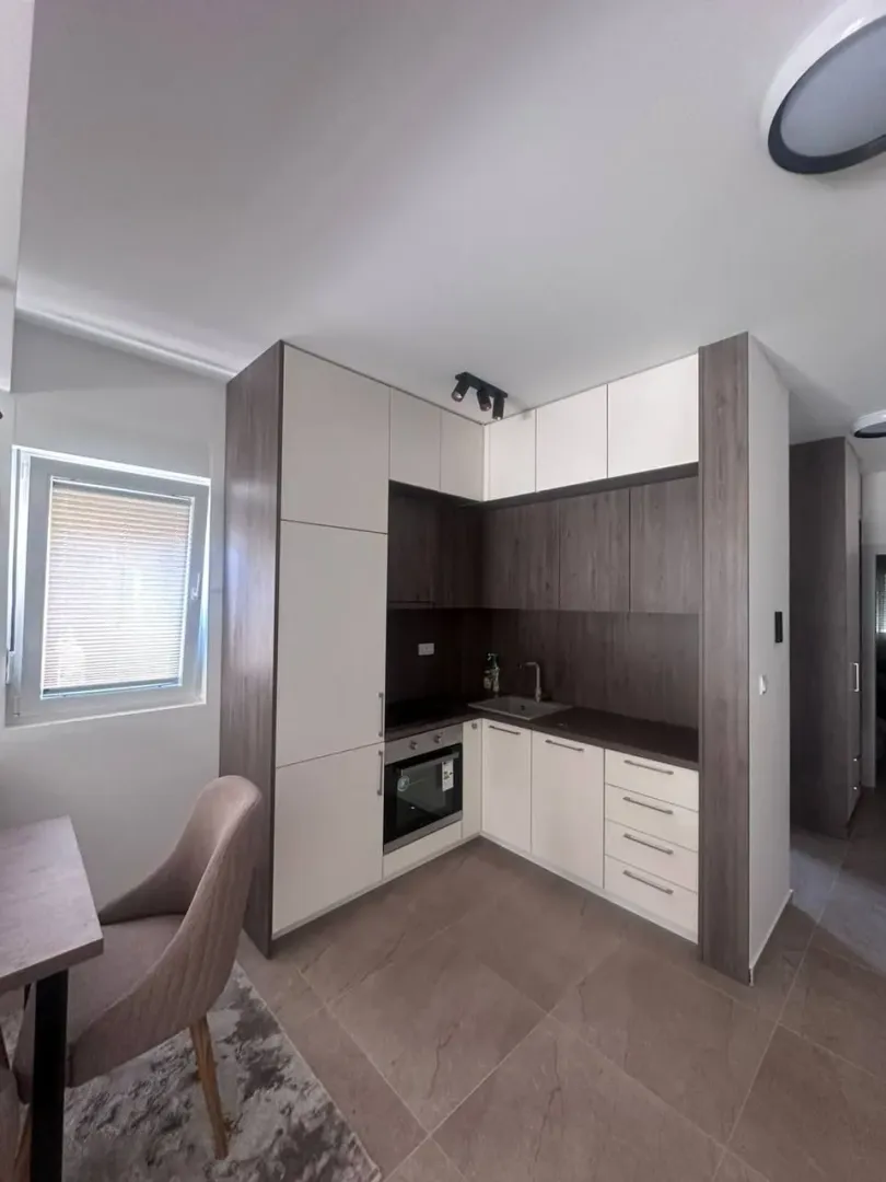 Prodaja, jednosoban stan, 52m², Lazi, Budva