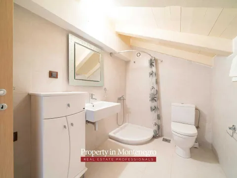 Prodaja, kuća, 971m², Petrovac, Budva - image 32