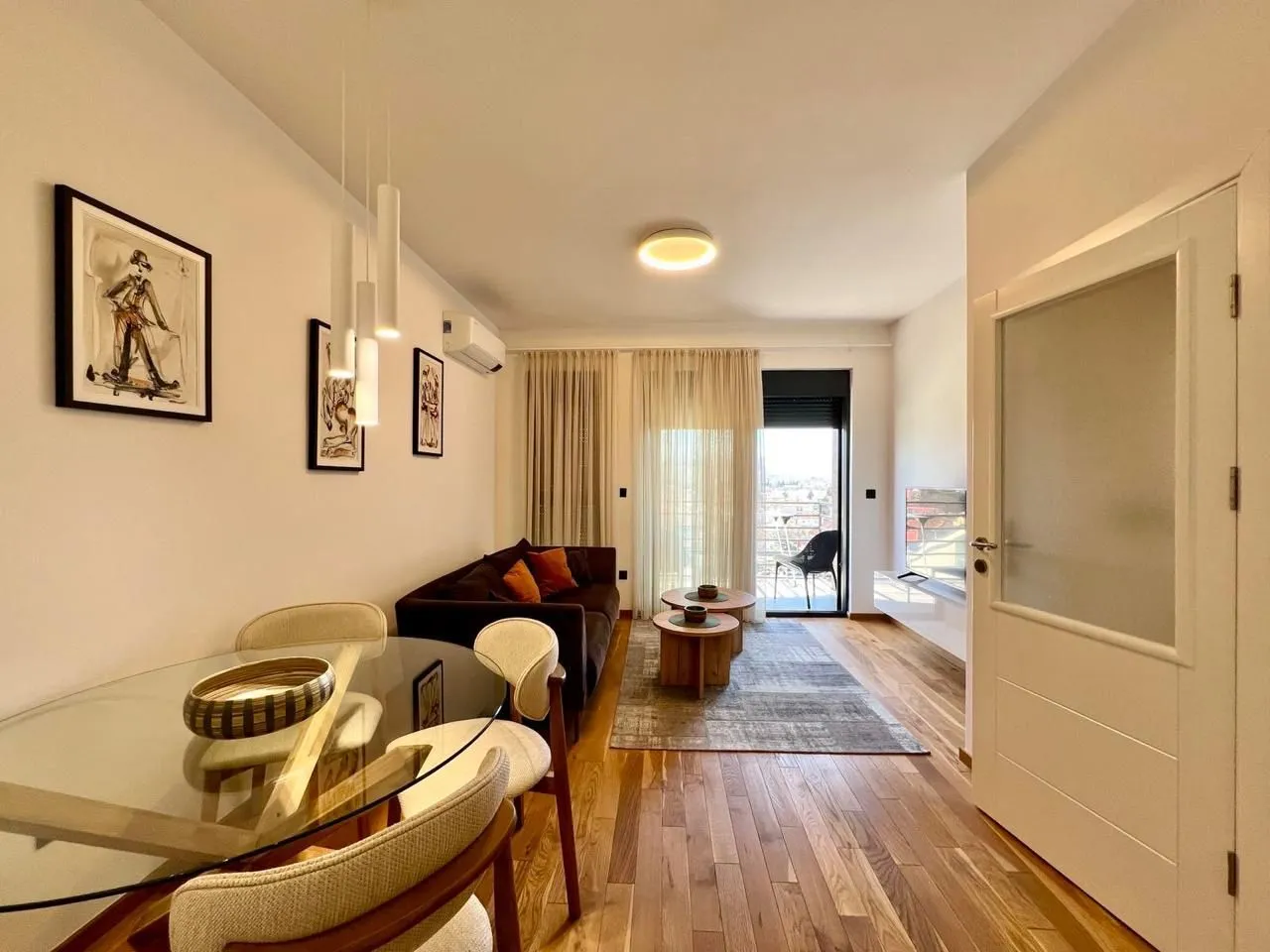 Izdavanje, jednosoban stan, 45m², Centar, Podgorica