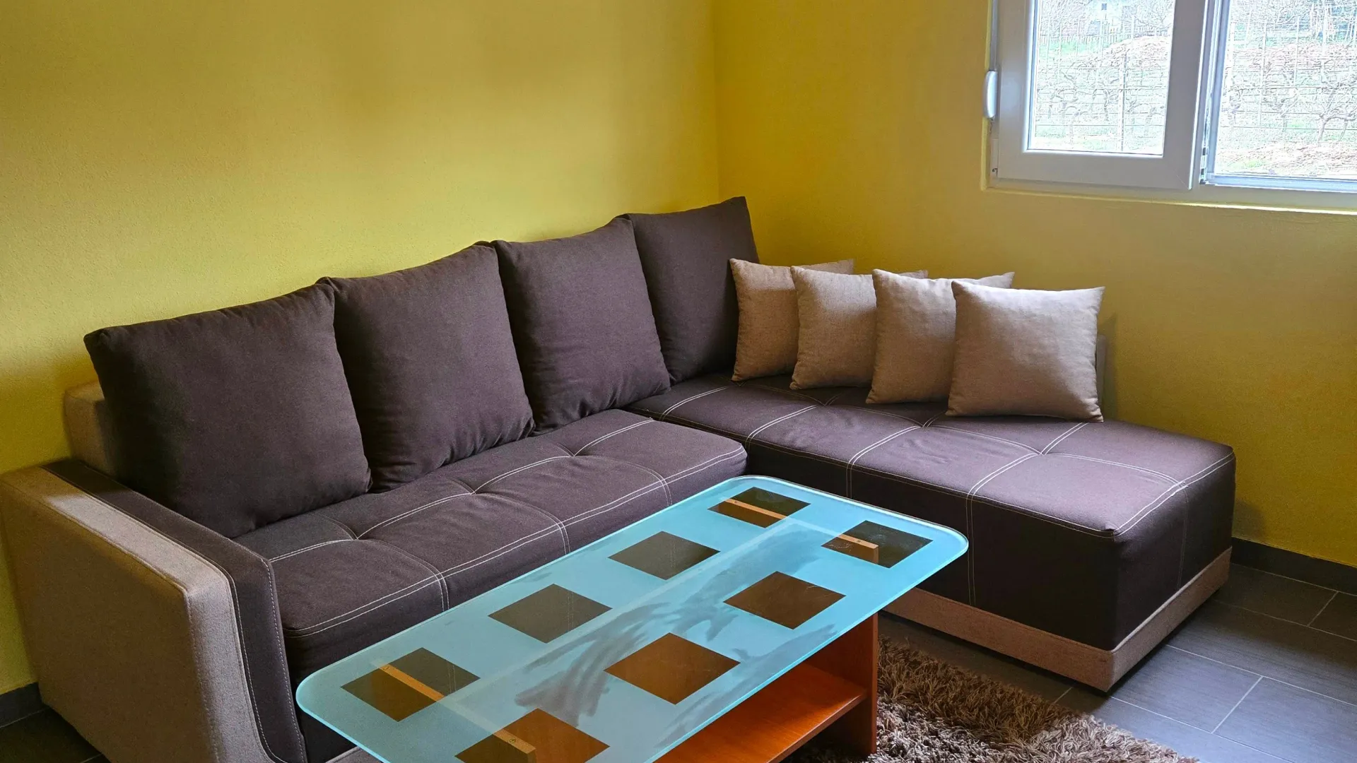 Izdavanje, jednosoban stan, 47m², Donja Gorica, Podgorica