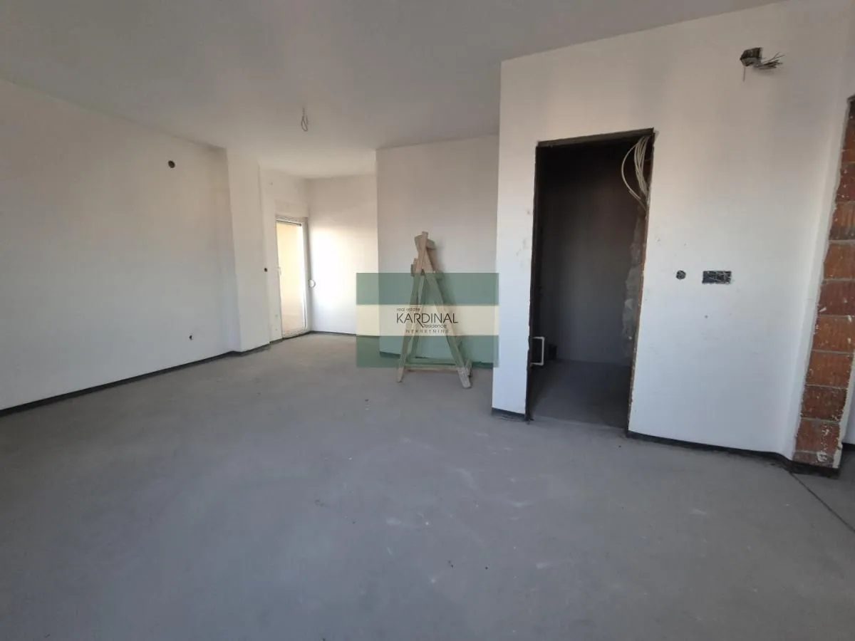 Prodaja, stan, 222m², Centar, Jagodina