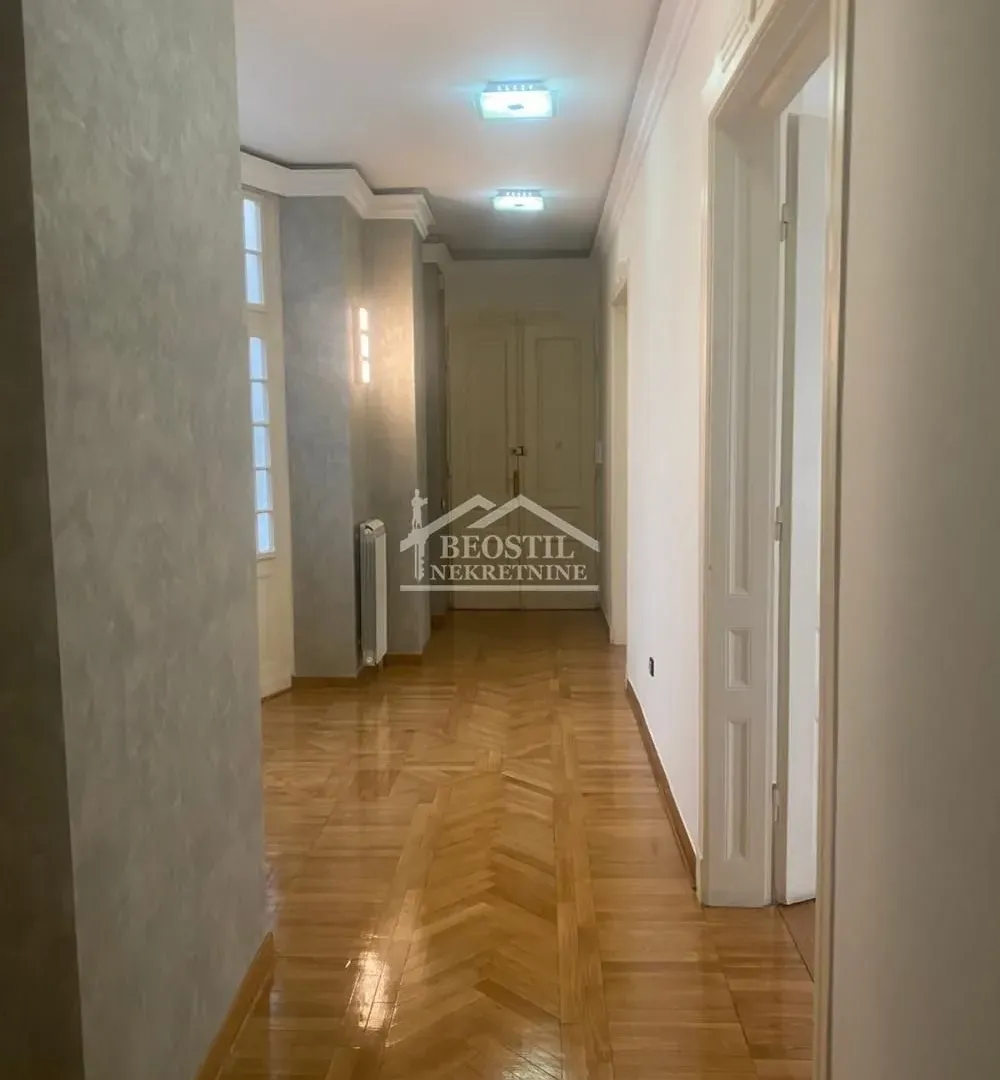 Rent, four bedroom apartment, 135m², Skadarlija, Beograd