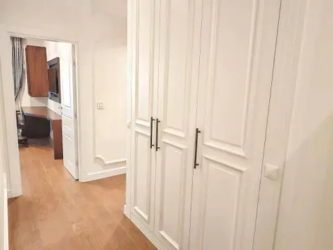 Izdavanje, trosoban stan, 96m², Đeram Pijaca, Beograd - image 19