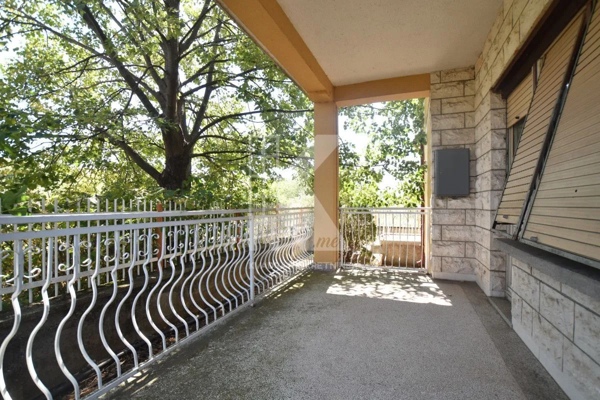 Sale, house, 240m², Dahna, Podgorica