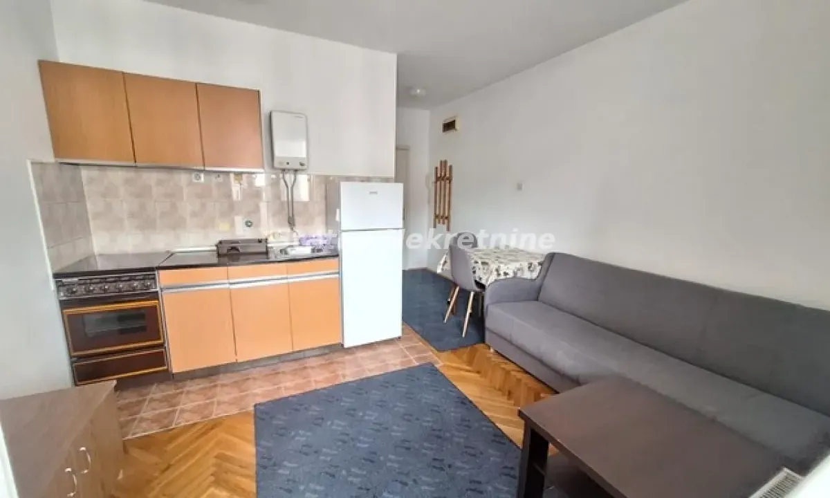 Rent, studio apartment, 24m², Grbavica, Novi Sad Sve Podlokacije