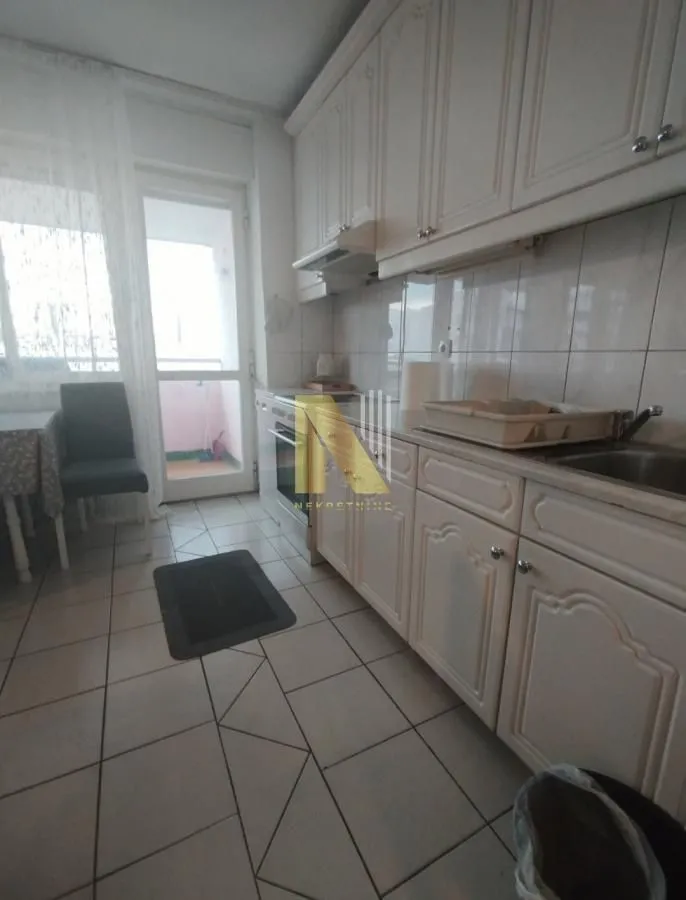 Izdavanje, trosoban stan, 77m², Liman 3, Novi Sad Sve Podlokacije