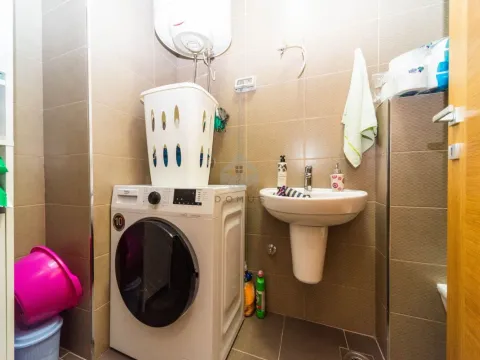 Prodaja, dvosoban stan, 64m², City Kvart, Podgorica - image 11