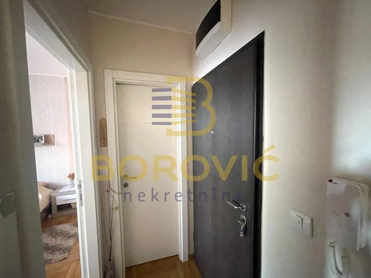 Sale, two bedroom apartment, 45m², Cvetkova Pijaca, Zvezdara Sve Podlokacije