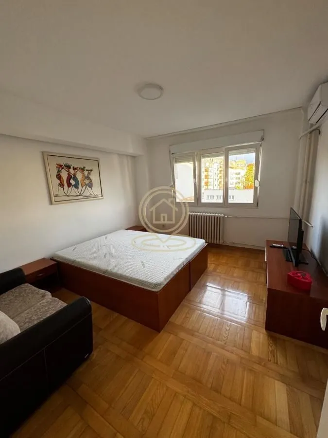 Rent, three bedroom apartment, 66m², Savski Venac, Beograd