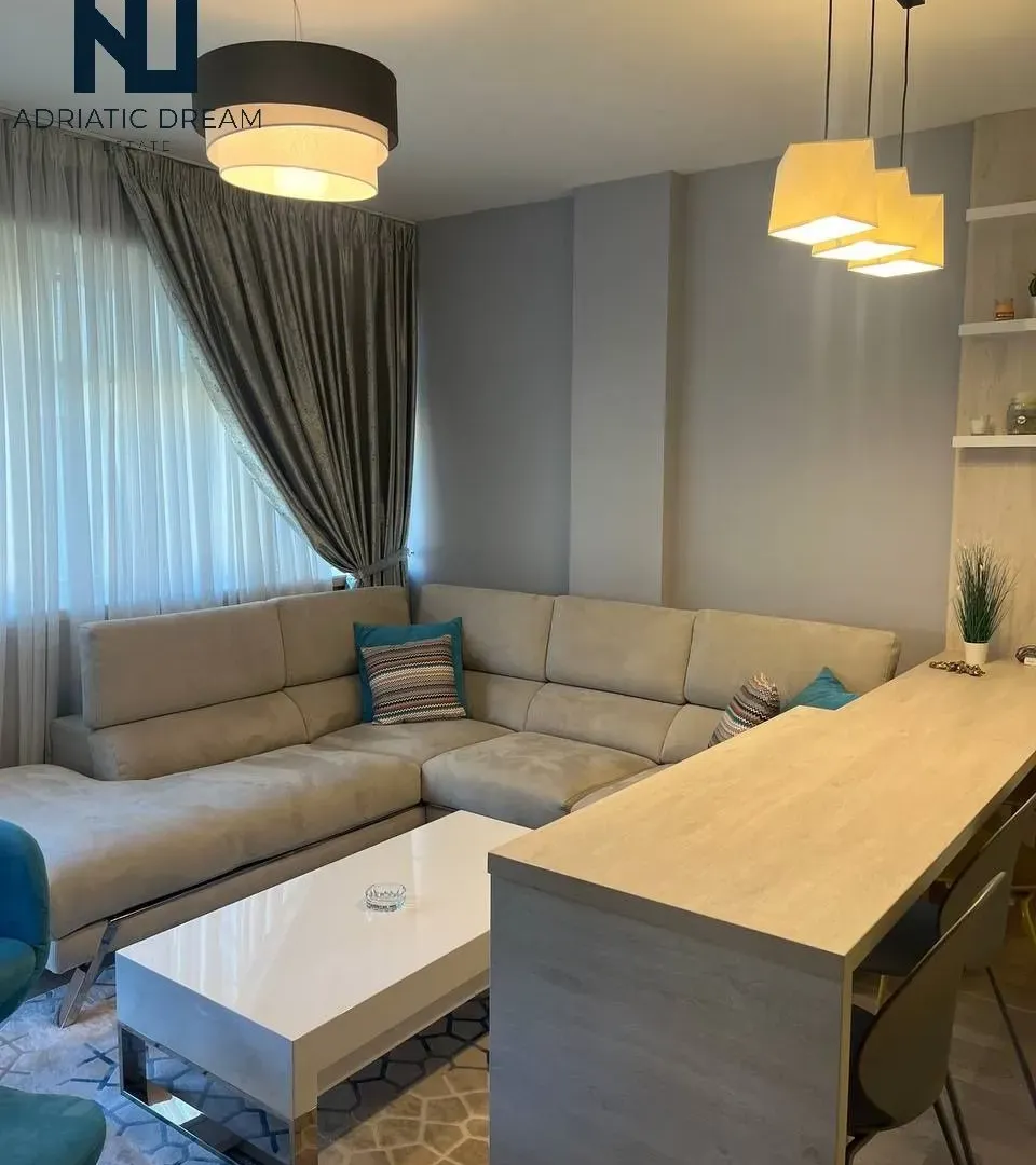 Prodaja, jednosoban stan, 47m², Centar, Budva
