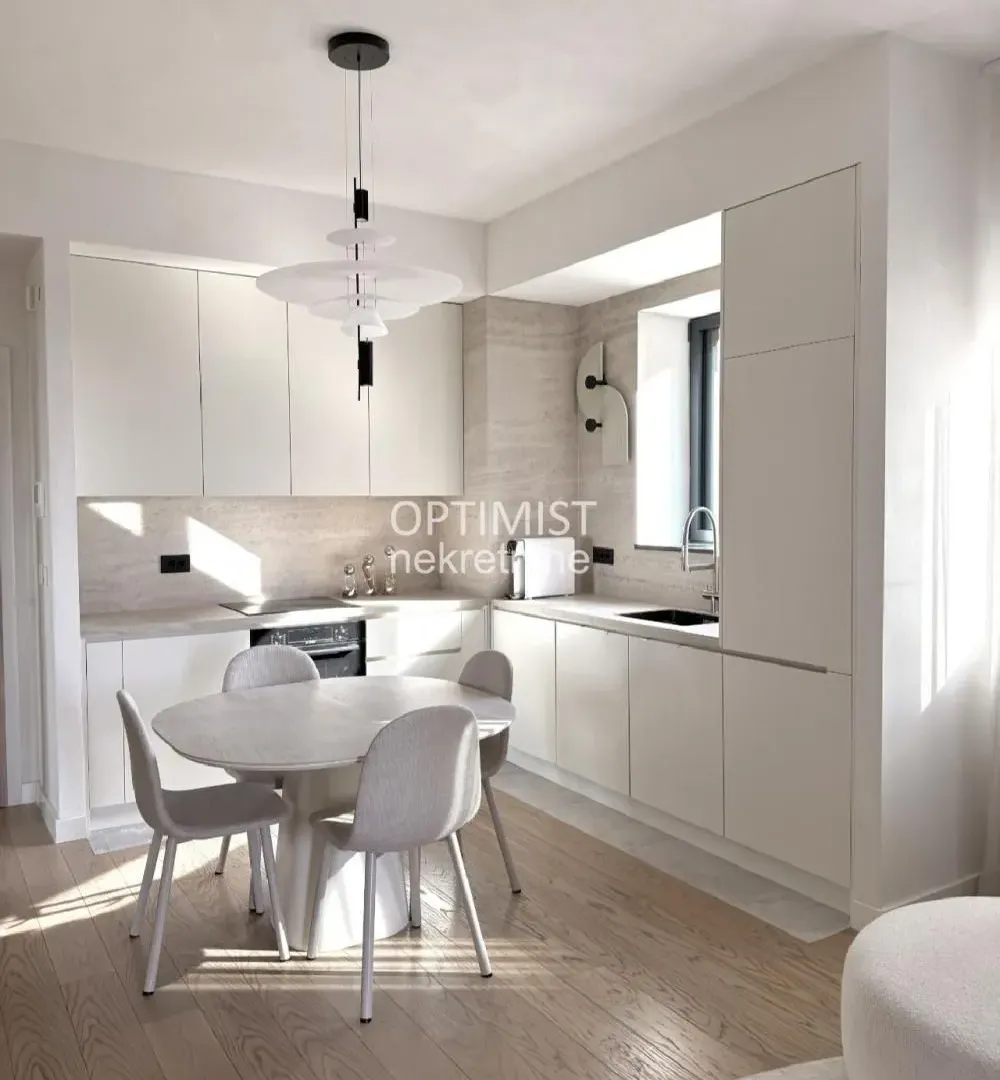 Prodaja, trosoban stan, 81m², Savski Venac, Beograd