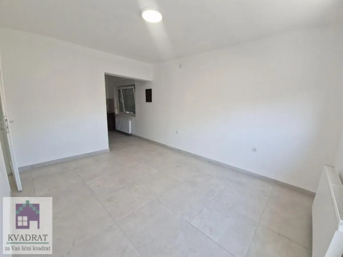 Rent, office space, 80m², Čukarica, Beograd