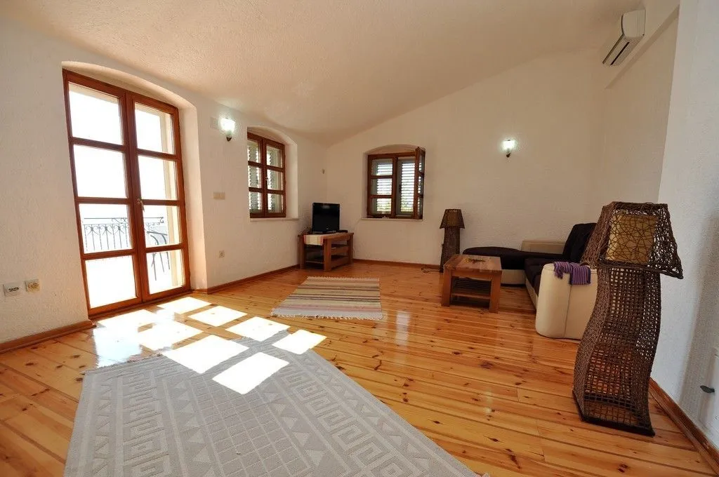 Sale, house, 480m², Reževići, Budva
