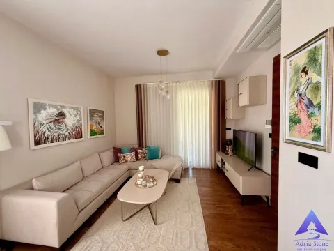 Rent, two bedroom apartment, 65m², Pod Kuk, Tivat - image 2