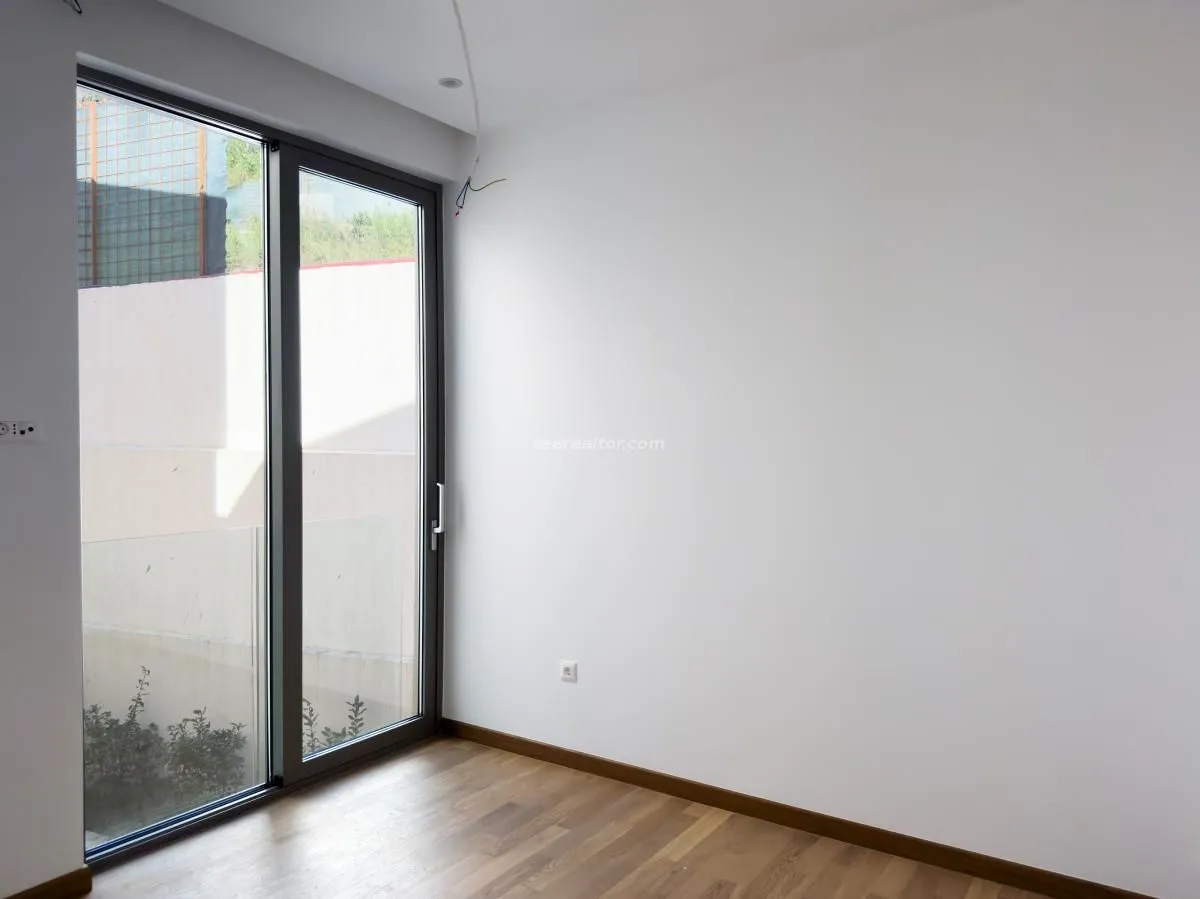 Prodaja, kuća, 236m², Donja Lastva, Tivat