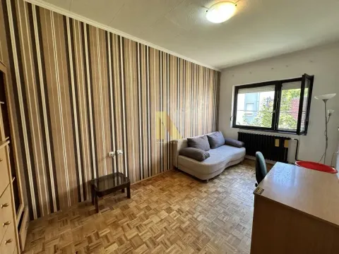 Prodaja, kuća, 366m², Sajmište, Novi Sad - image 12