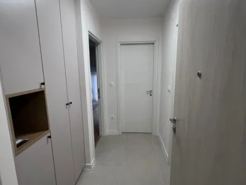 Izdavanje, jednosoban stan, 45m², Pobrežje, Podgorica - image 6