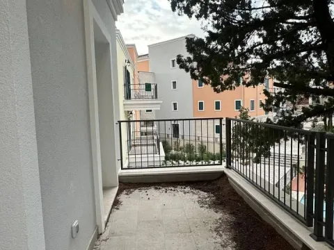 Sale, one bedroom apartment, 69m², Luštica, Herceg Novi - image 8