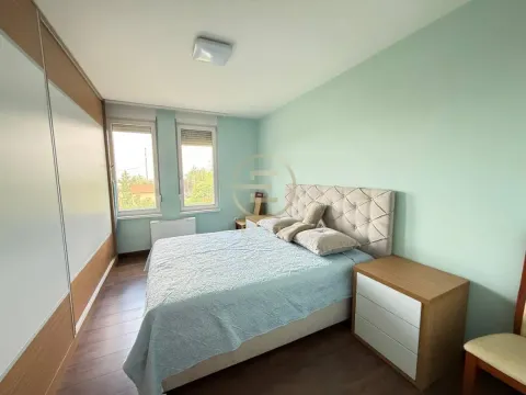 Prodaja, kuća, 443m², Sremska Kamenica, Petrovaradin - image 12