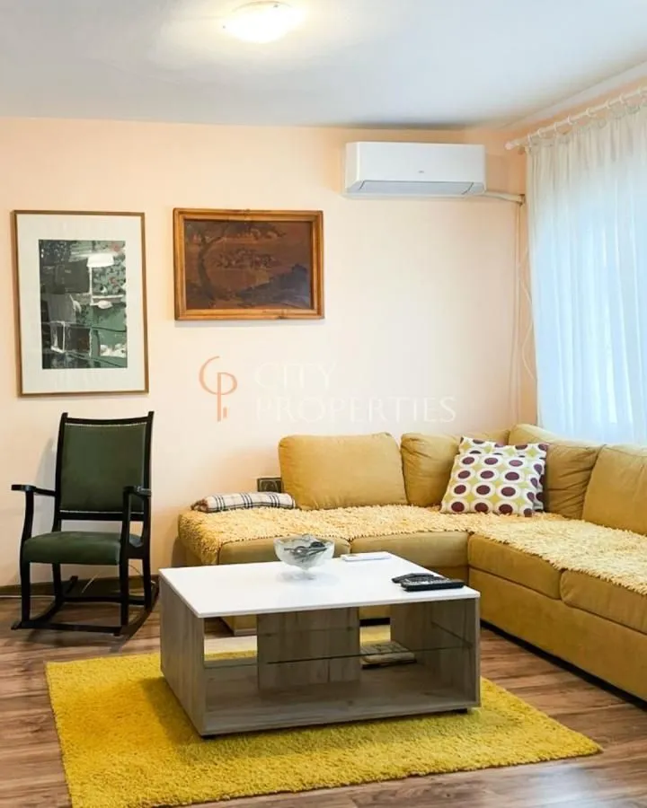 Izdavanje, stan, 60m², Cetinje, Crna Gora