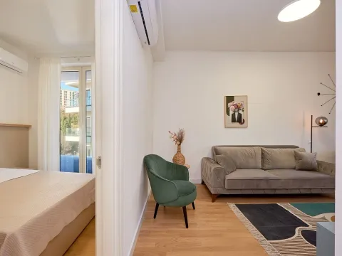 Sale, one bedroom apartment, 48m², Bečići, Budva - image 2